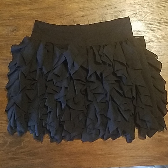 DKNY skirt with flounces size 4 - Picture 2 of 4